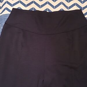 Business pull up black pants with slit in the front